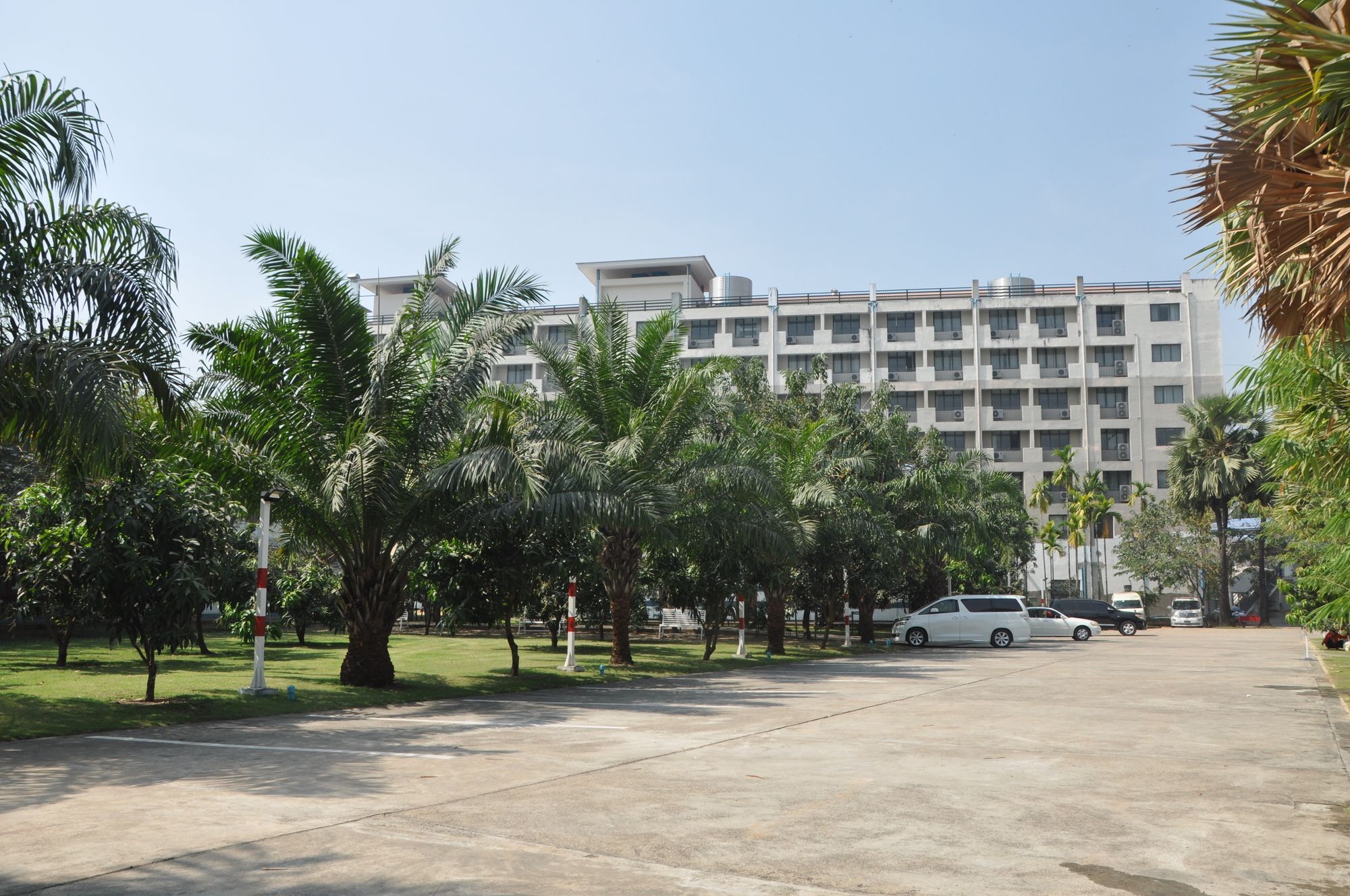 Akore Myanmar Life Hotel Янгон Екстер'єр фото