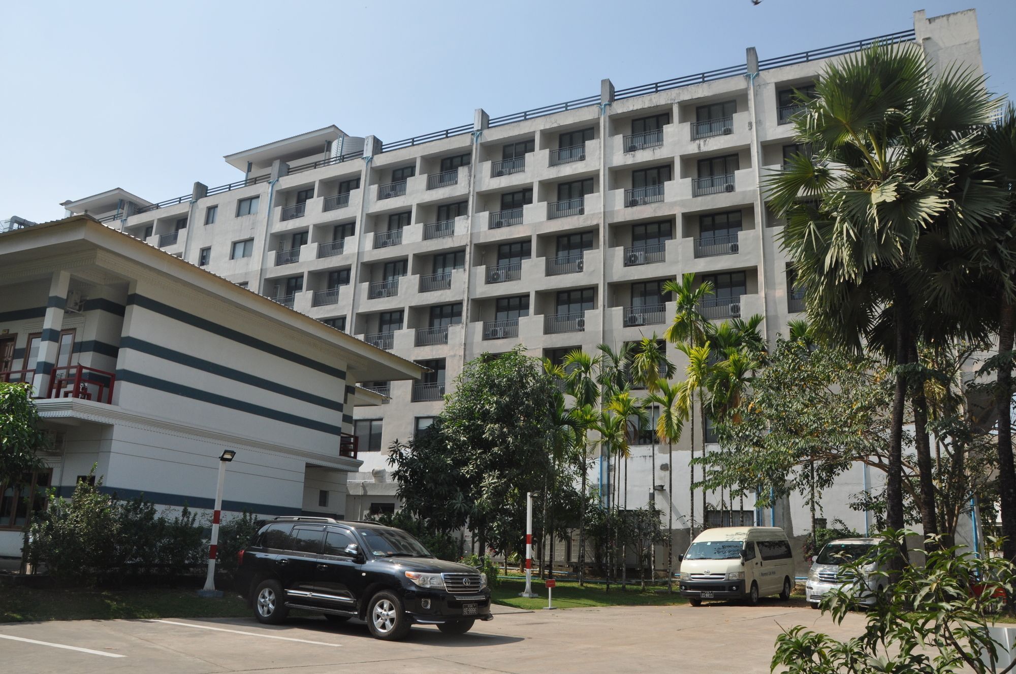 Akore Myanmar Life Hotel Янгон Екстер'єр фото